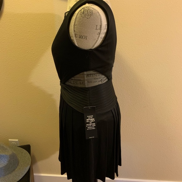 NWT PERFECT LITTLE BLACK DRESS. SEXY, SWEET & FEMININE🌹 - Picture 2 of 8